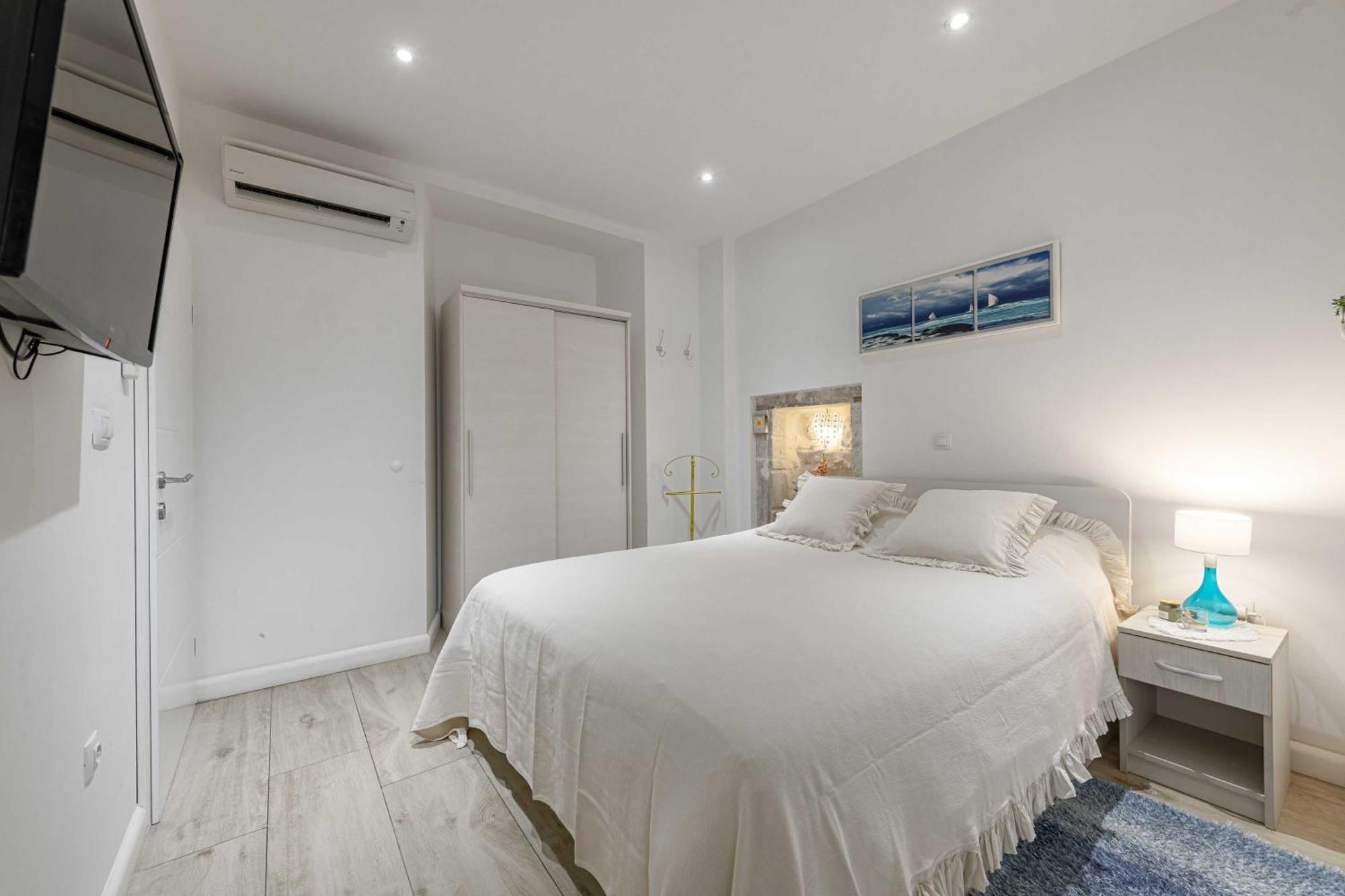 L & L Old Town Apartments ดูบรอฟนิก ภายนอก รูปภาพ