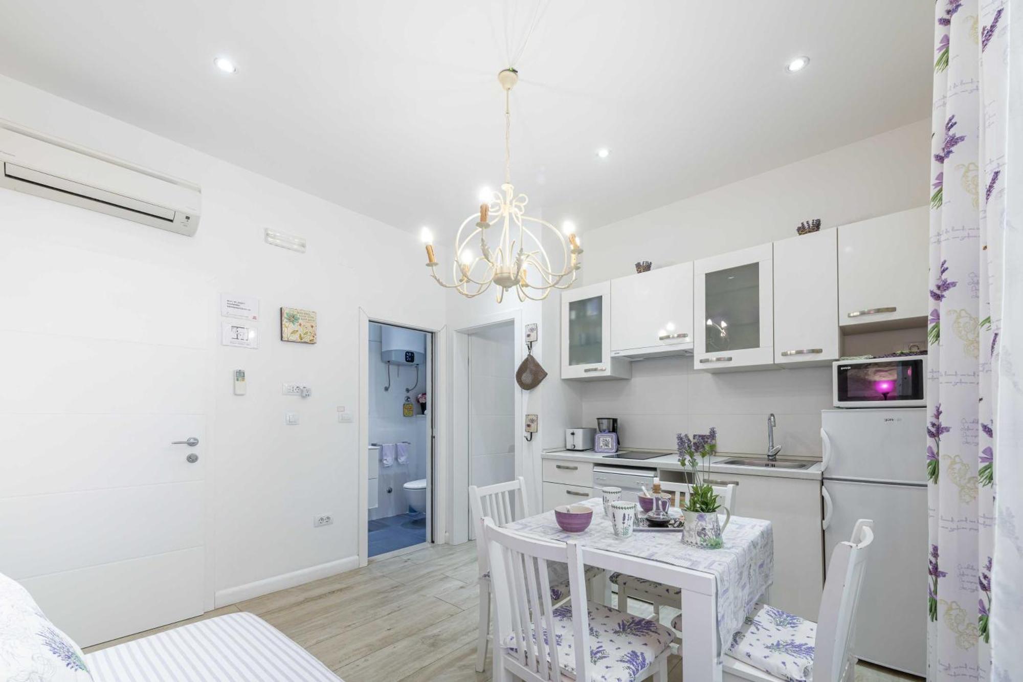 L & L Old Town Apartments ดูบรอฟนิก ภายนอก รูปภาพ