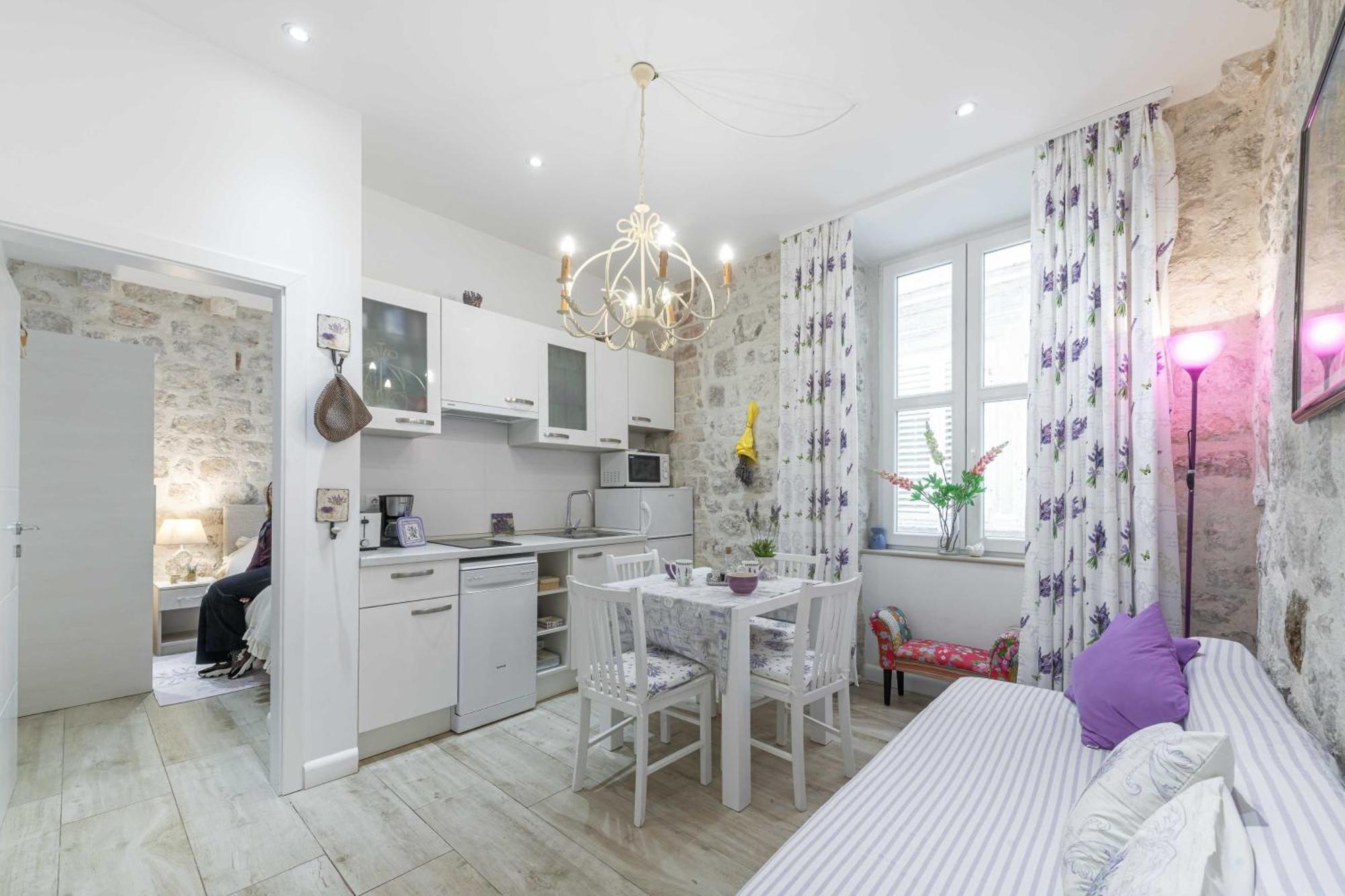 L & L Old Town Apartments ดูบรอฟนิก ภายนอก รูปภาพ