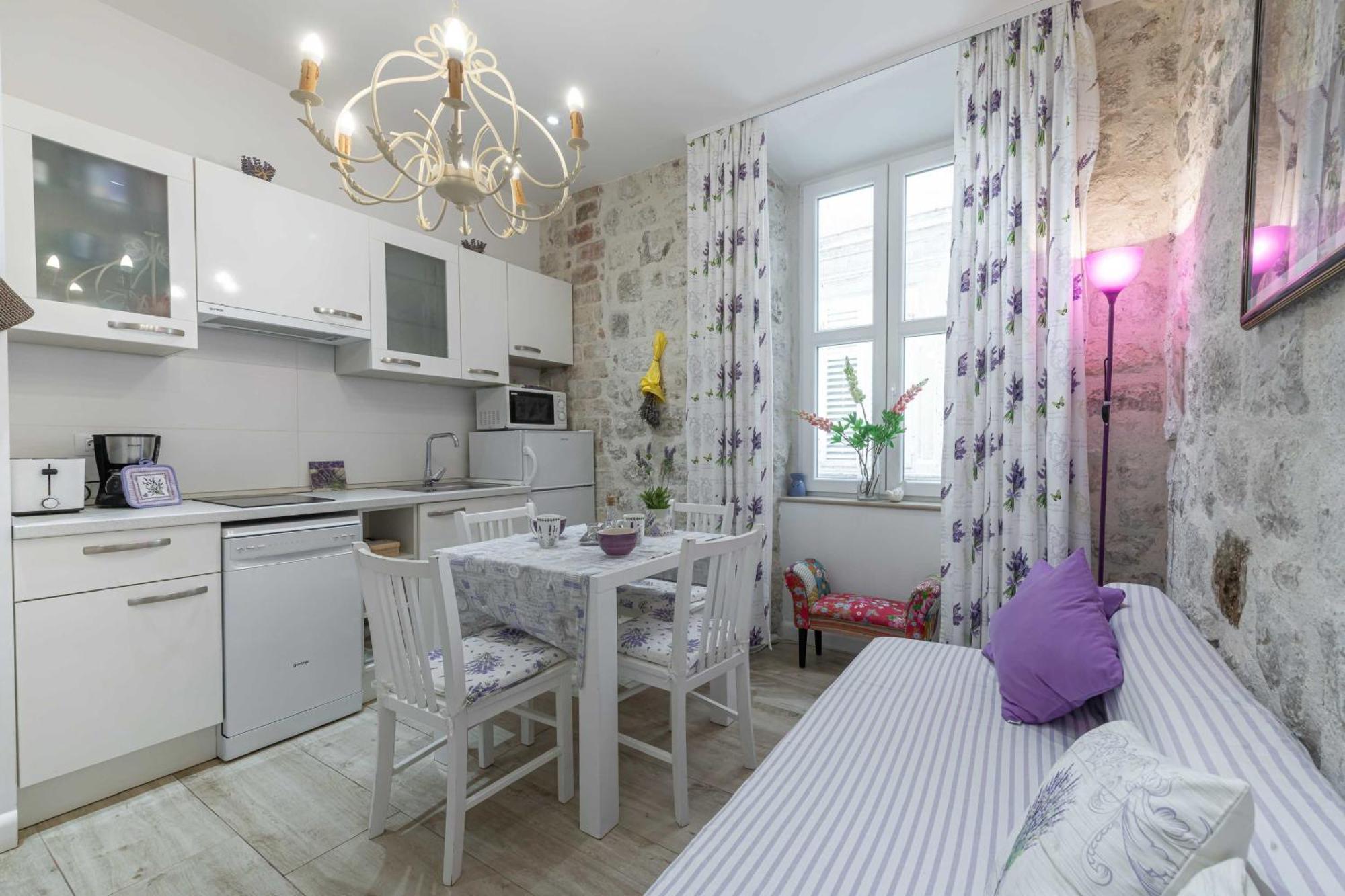 L & L Old Town Apartments ดูบรอฟนิก ภายนอก รูปภาพ